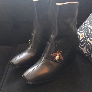 gucci bee ankle boots